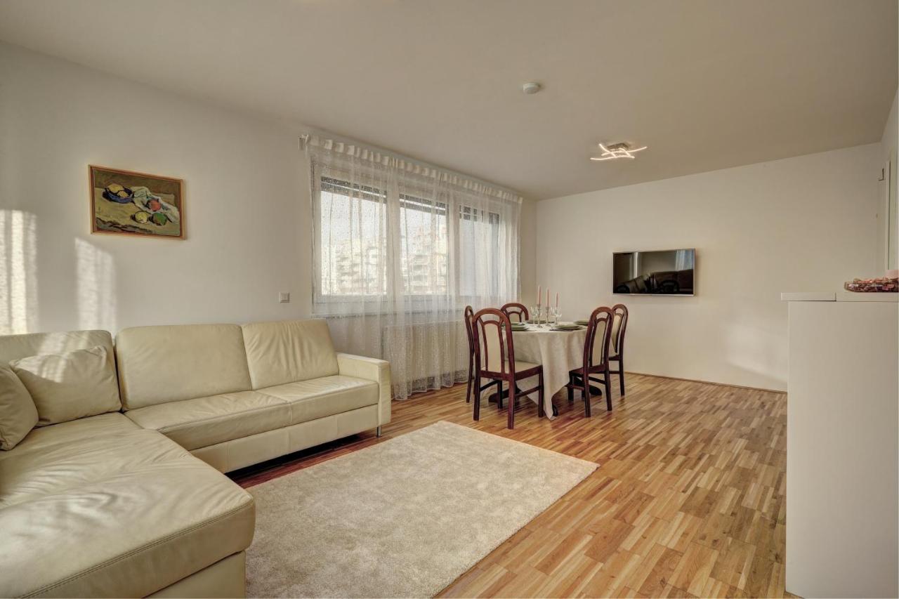 Carin Deluxe II Apartment เวียนนา ภายนอก รูปภาพ