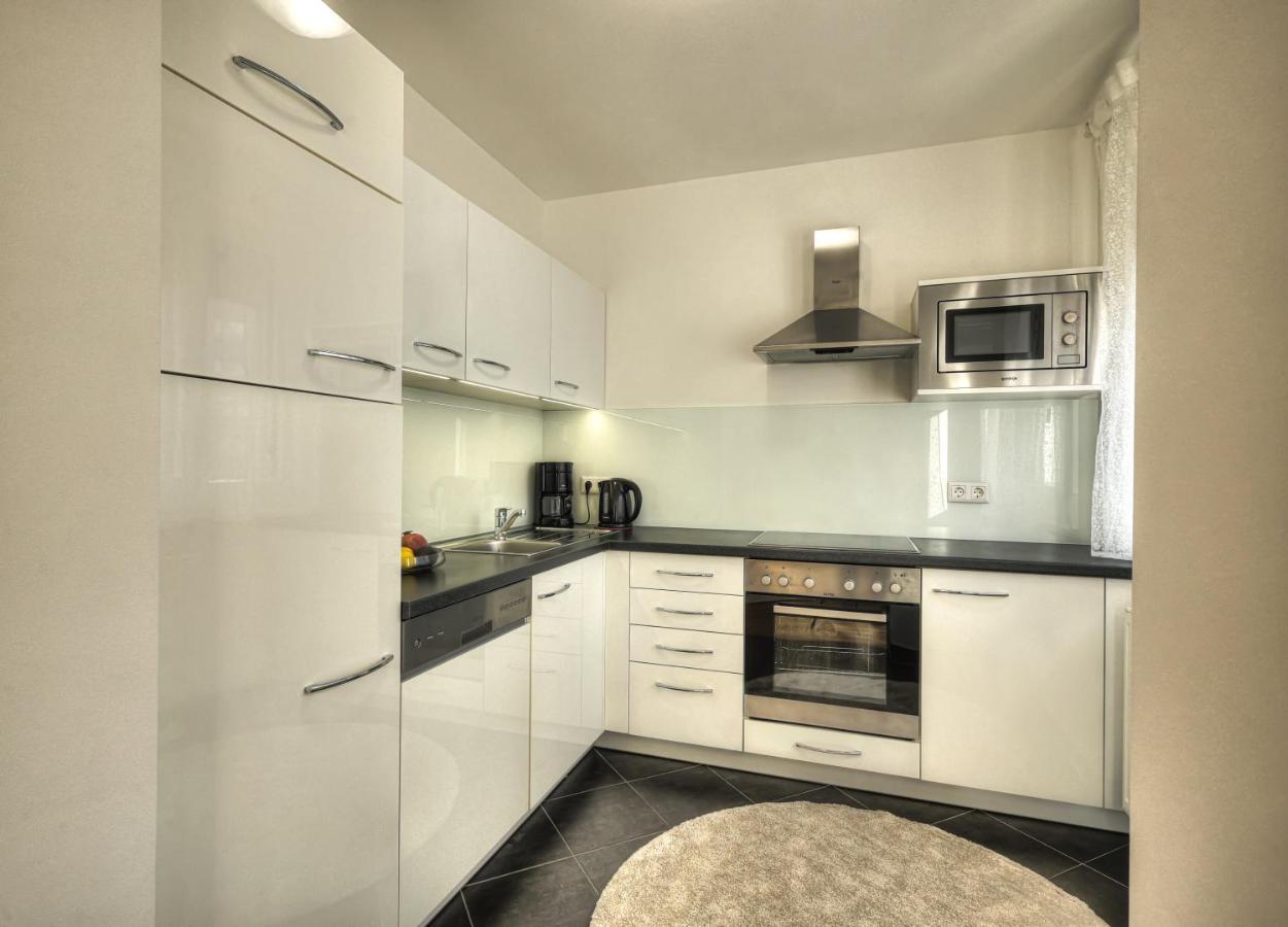 Carin Deluxe II Apartment เวียนนา ภายนอก รูปภาพ