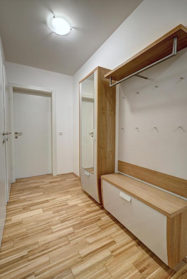Carin Deluxe II Apartment เวียนนา ภายนอก รูปภาพ